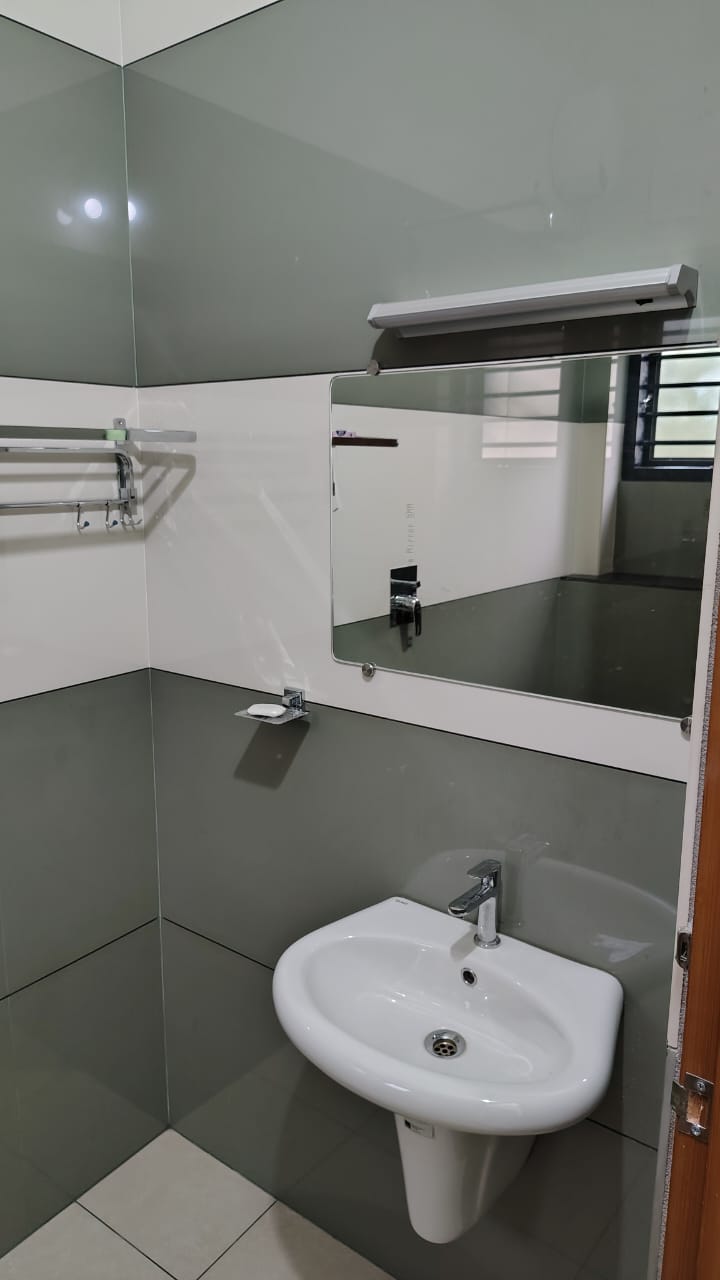 2 BHK — photo 10