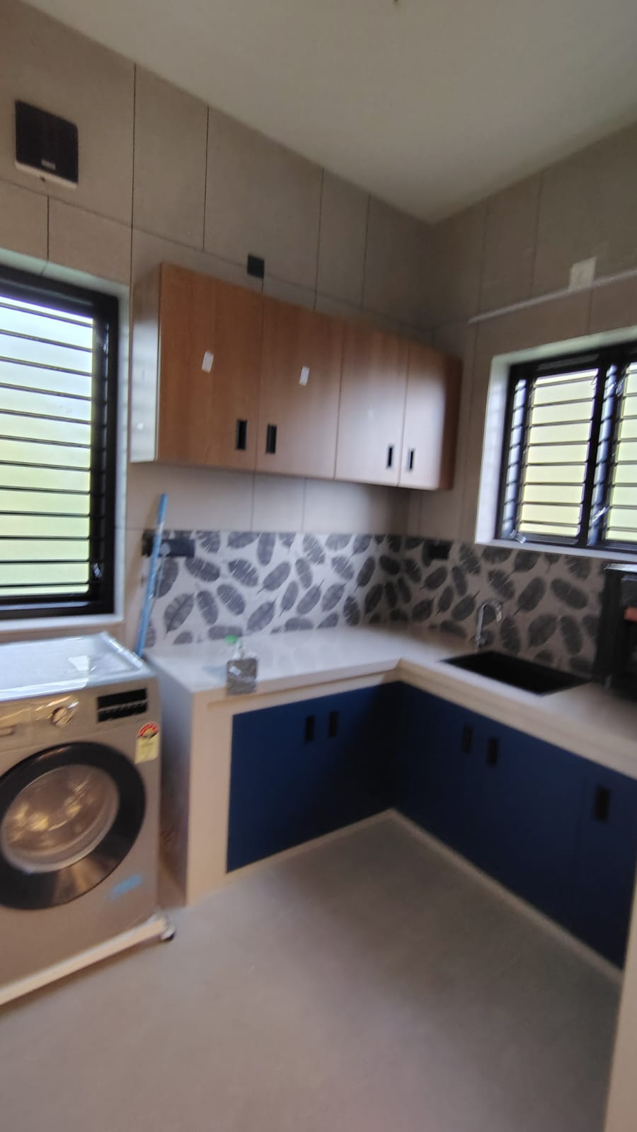 3 BHK — photo 3